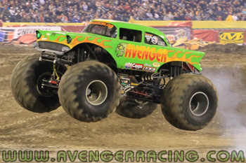 Avenger Monster Truck - Carinewbi