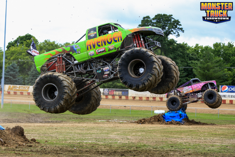 Monster Trucks (2017) - Rally - Paramount Pictures 