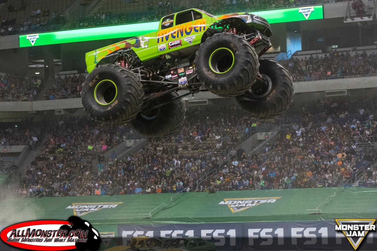 Monster Trucks (2017) - Monster Jam! Scene (10/10)